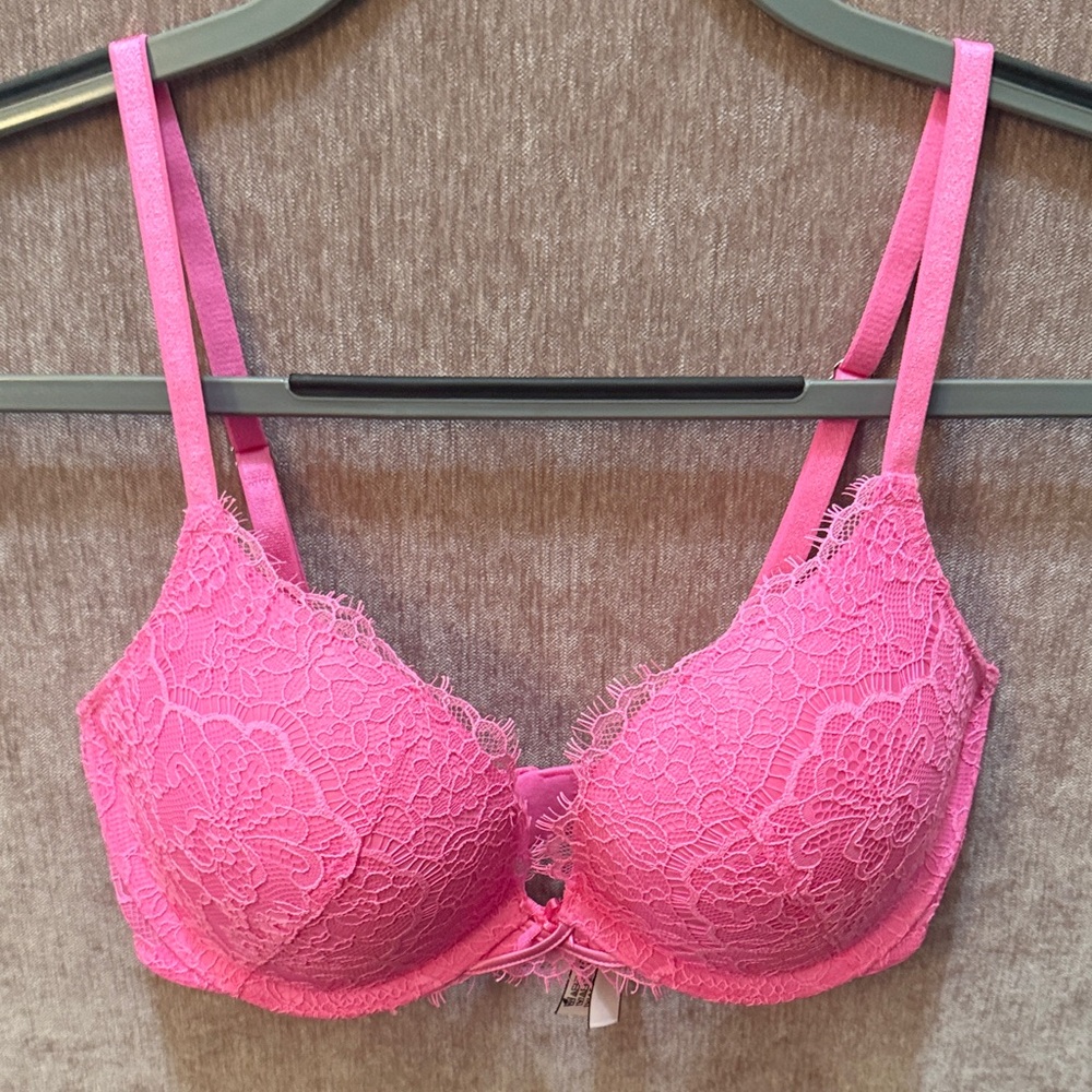 NWOT Victoria’s Secret Women's Dream Angels Neon Pink Lace Push-Up Bra 32D
